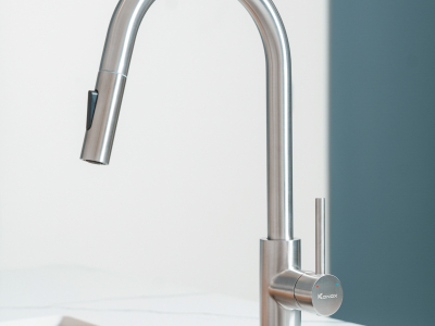 Vòi rửa bát dây rút Konox Reno nóng lạnh